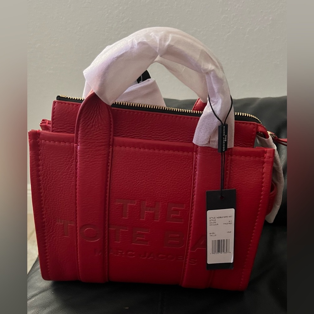 The Marc Jacobs Tote *Authentic*